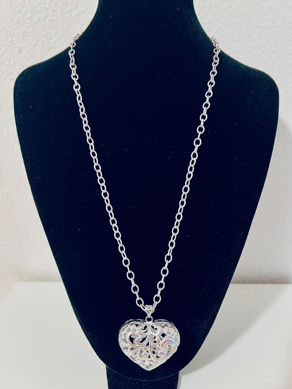 Colliers: Sterling Silber Herz Anhänger Kette – Neuf avec emballage d'origine à Rüschlikon par topswissvintage 1