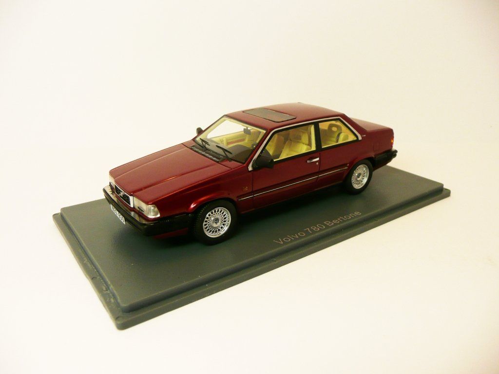 Volvo Modellini d'auto: Volvo 780 Bertone – Nuovo e nell'imballaggio originale da Flawil venduto da Imperiosud 2