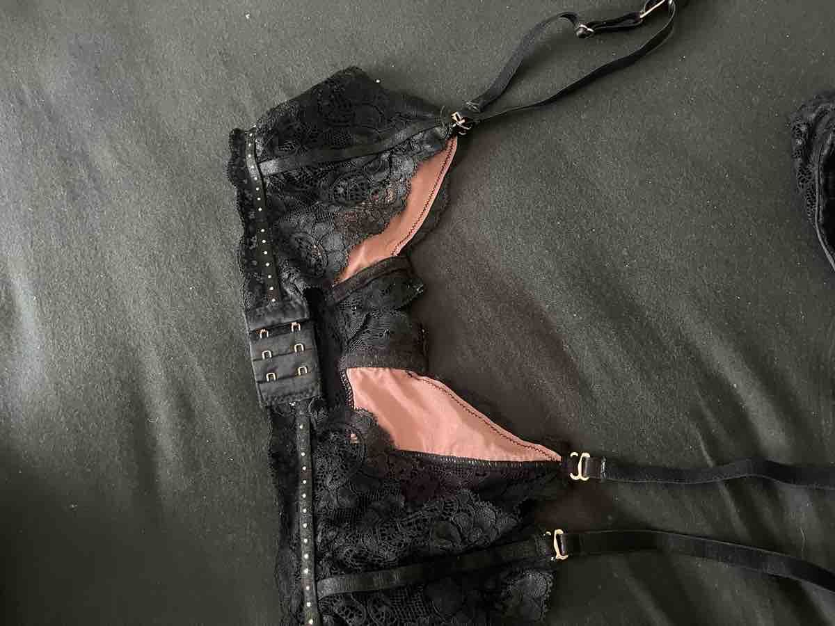 Altra biancheria intima: Damen BH Set mit Strumpfhalter – Usato da Olten venduto da sae_82z2 6