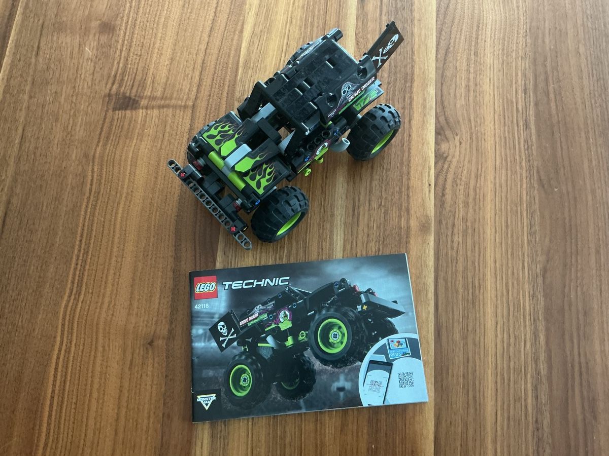Lego Kit di costruzioni: LEGO Technic 42118 Monster Jam Grave Digger, – Usato da Waldkirch venduto da Blondie13 1