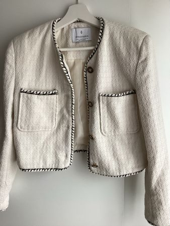 Blazer kurze Jacke Bolero Gr. S Stradivarius weiss beige