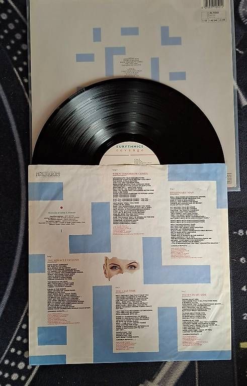 Dischi in vinile: Eurythmics-""Revenge" (1986) LP – Usato da NENDELN venduto da Vinylandmote 1