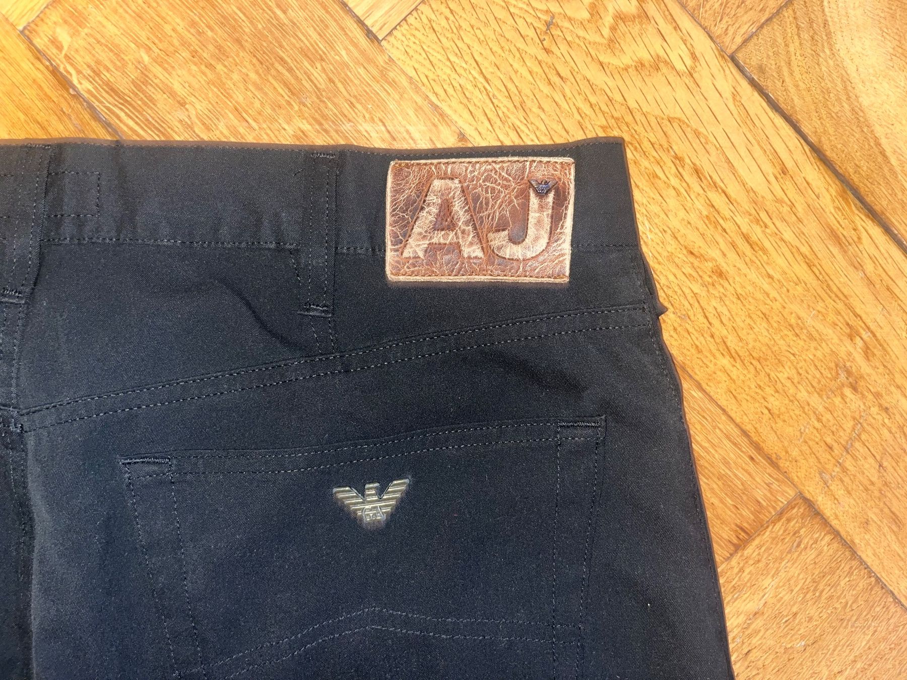Armani Jeans: Armani Jeans / Grösse EU 33 – Usato da Bern venduto da mael3007 3