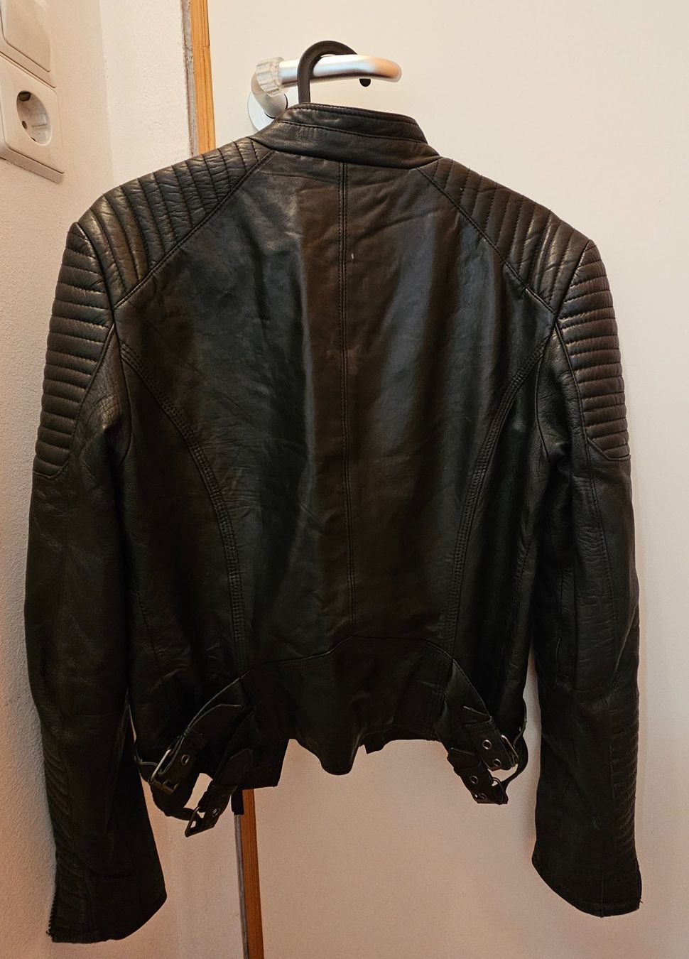 Zara Jacken: Zara Basic Lederjacke aus echtem Lammleder – Gr. M – Gebraucht aus Bern von Rebby_H 3