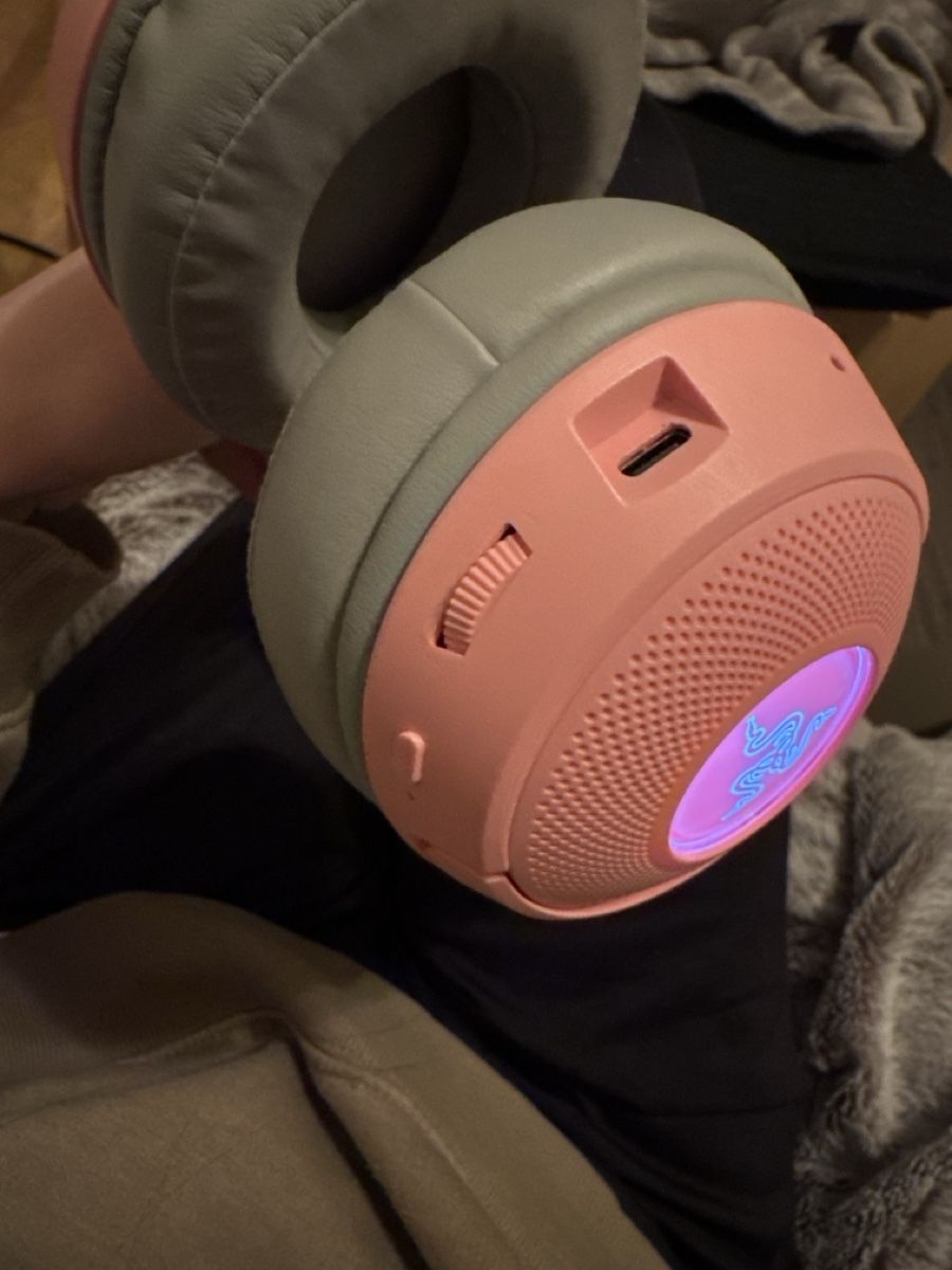 Cuffie: razer kraken kitty v2 bluetooth – Nuovo (secondo la descrizione) da Opfikon venduto da Aylin.7 3