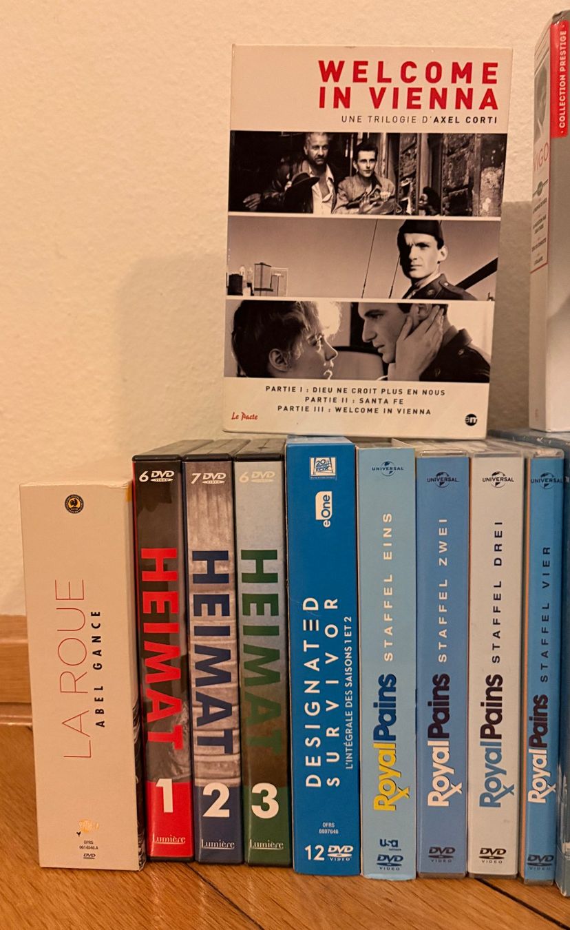 Tutti i DVDs: DVD Sammlung - Serien (DE / EN / FR) – Usato da Allschwil venduto da Danny_79 4