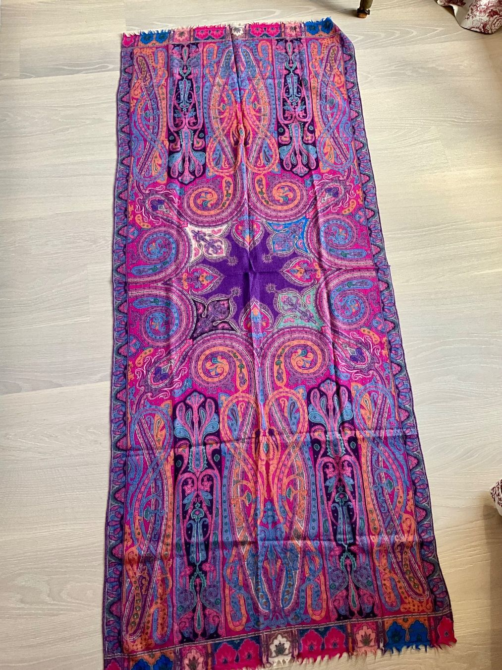 Etro Foulard & Sciarpe: Etro- écharpe – Usato da Meinier venduto da Izabelaanna