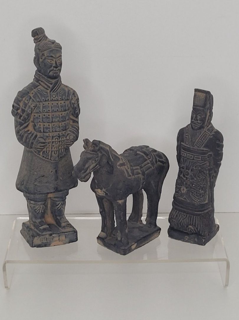 Statuette: Anciennes figurines chinoises – Usato da Rocourt venduto da PapyCH
