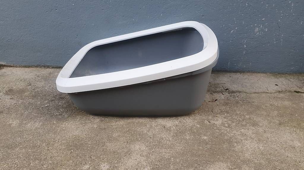 Sandkasten: Graues Becken – Gebraucht aus Langendorf von Andriy.Verkauf