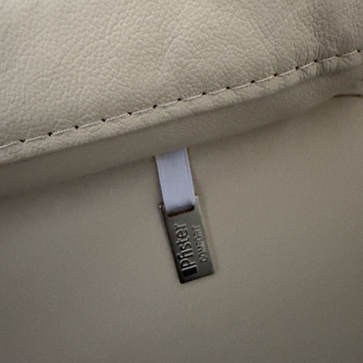 Sofas: Echtleder Sofa und 2 Sessel Pfister – Gebraucht aus Locarno von Faeby87 4
