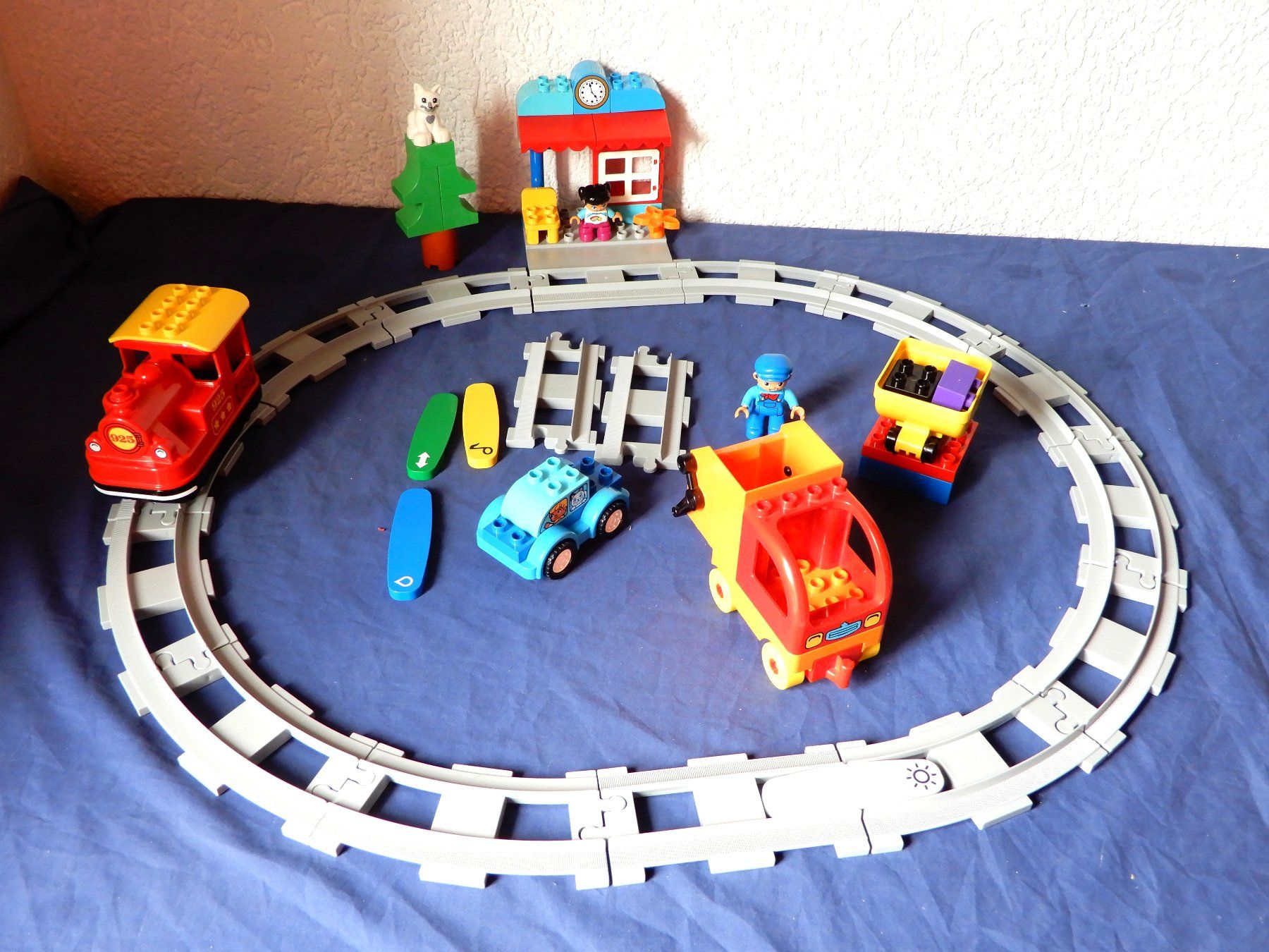 Lego Kit di costruzioni: Duplo Dampfeisenbahn 10874 + Auto + Müllabfur – Usato da Senèdes venduto da tintinette43 6