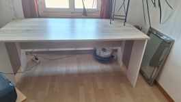 Schreibtisch gross