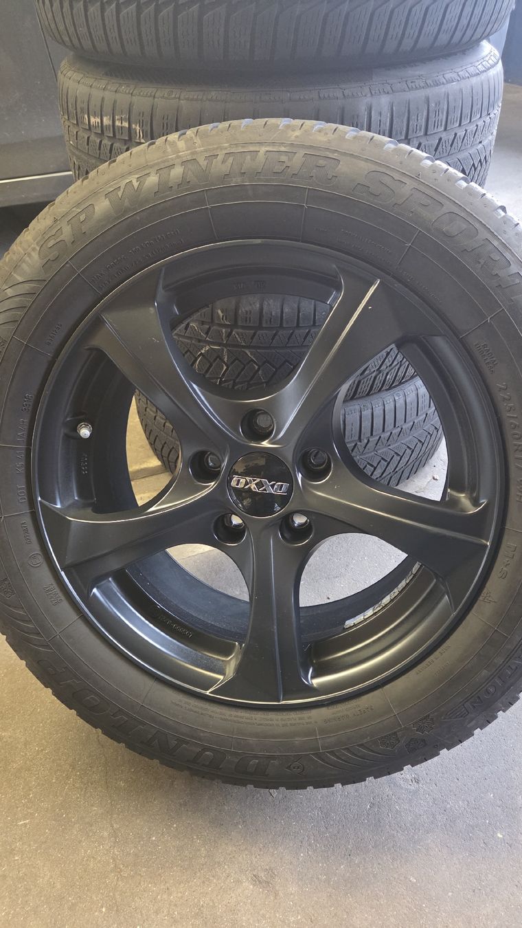 Pneus & Roues: 4 Winterräder BMW  MINI – D'occasion à St.Gallen par Cipi15 1