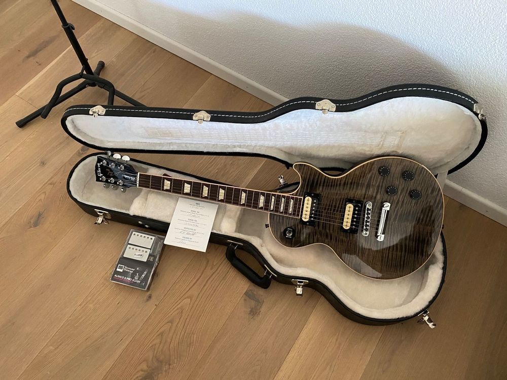 Gibson Les Paul „Blackwater“ Chad Kroeger Lmt. Edition 1/200 Kaufen