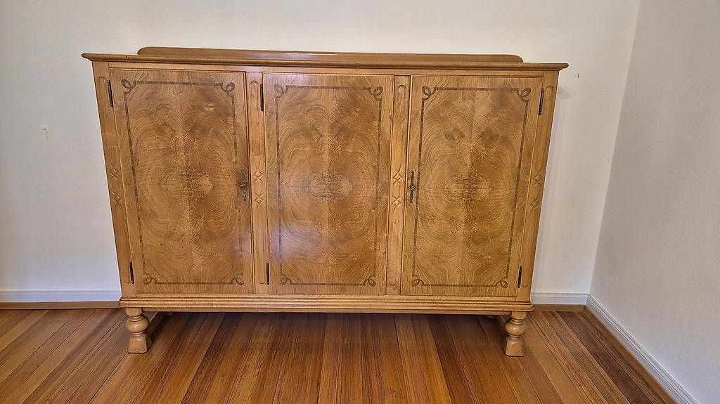 Armadi: Kommode, Sideboard, Highboard, Schrank, braun, Echtholz – Usato da Basel venduto da martinson2000