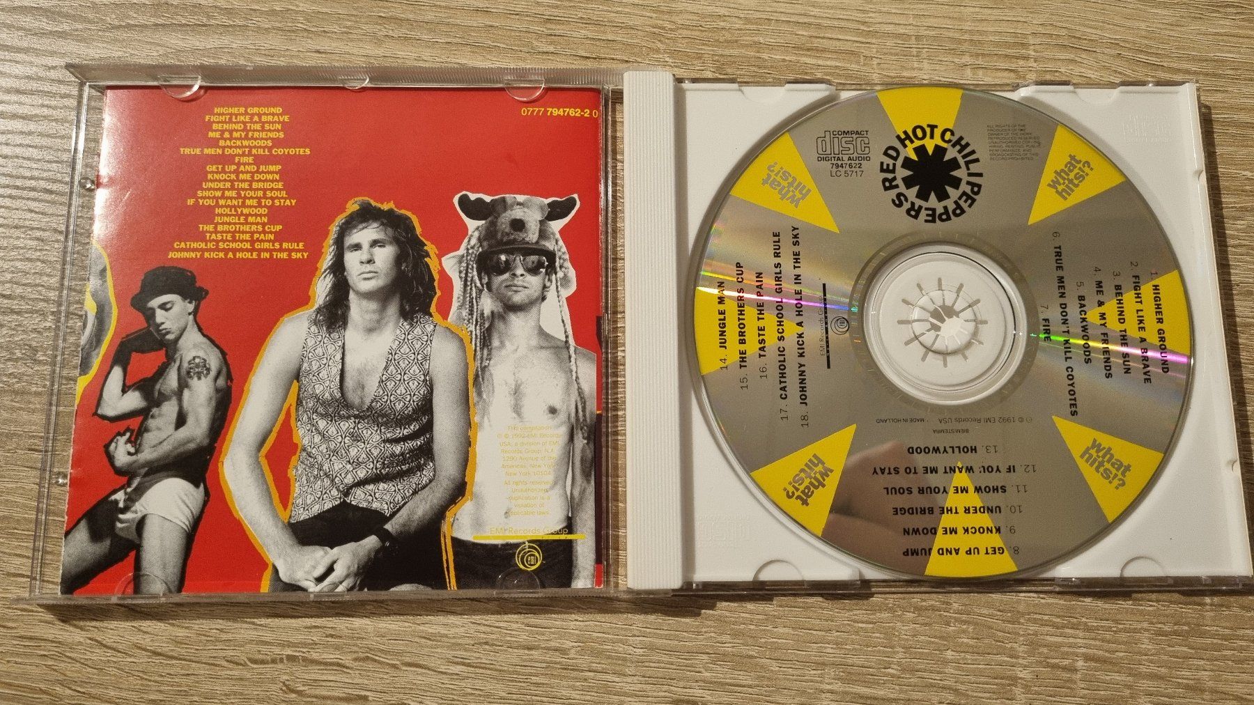 CD: Red Hot Chili Peppers - What Hits!? – Usato da Hagenbuch ZH venduto da lecterr55 1