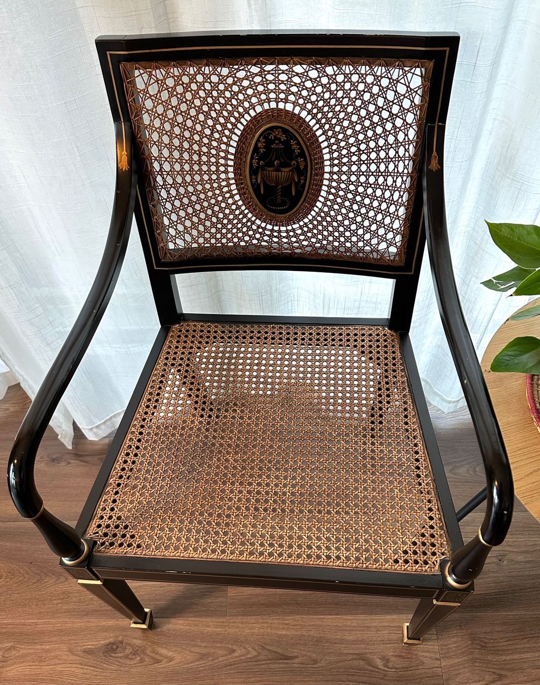 Stühle: Black Lacquer and Gold Regency Style – Gebraucht aus Aarburg von Schatzaffe 2