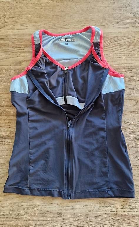 Canottiere & Pantaloni: Castelli Damen Top Solare Gr. 38 – Usato da Thun venduto da 3604.Thun 1