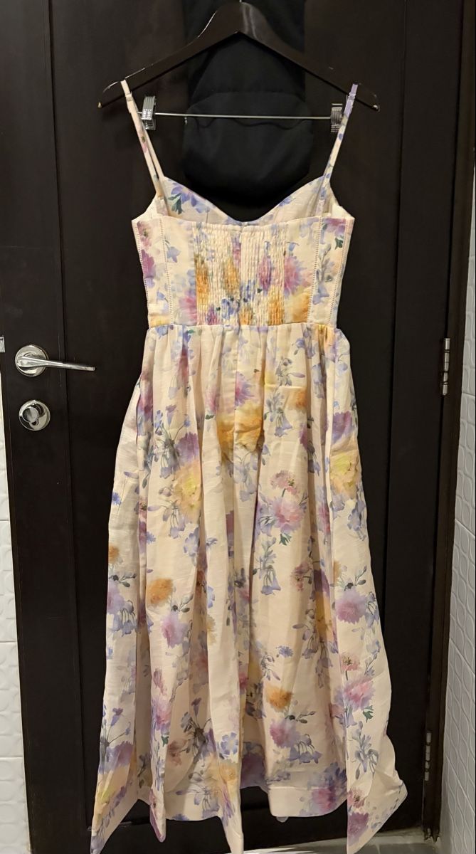 Vestiti: Floral Linen Blend Midi Dress – Nuovo (secondo la descrizione) da St.Josefen venduto da lop_lh8d 6
