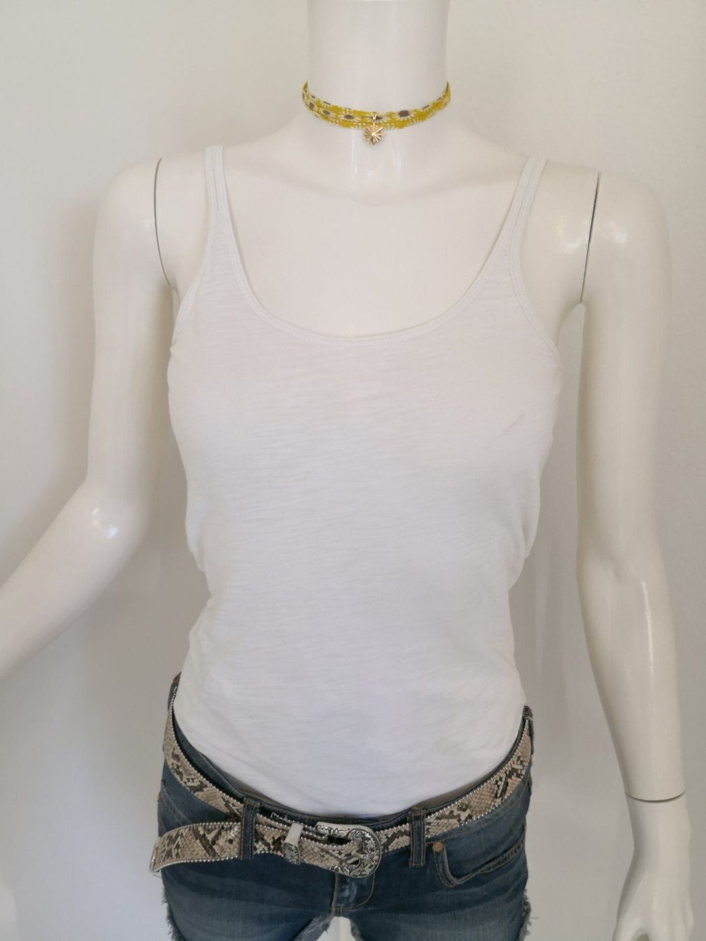 Mango Tops: 🤩MANGO BASIC TANK TOP WEISS & D&G P. – Gebraucht aus Olten von Naja-Twins-Twins 4