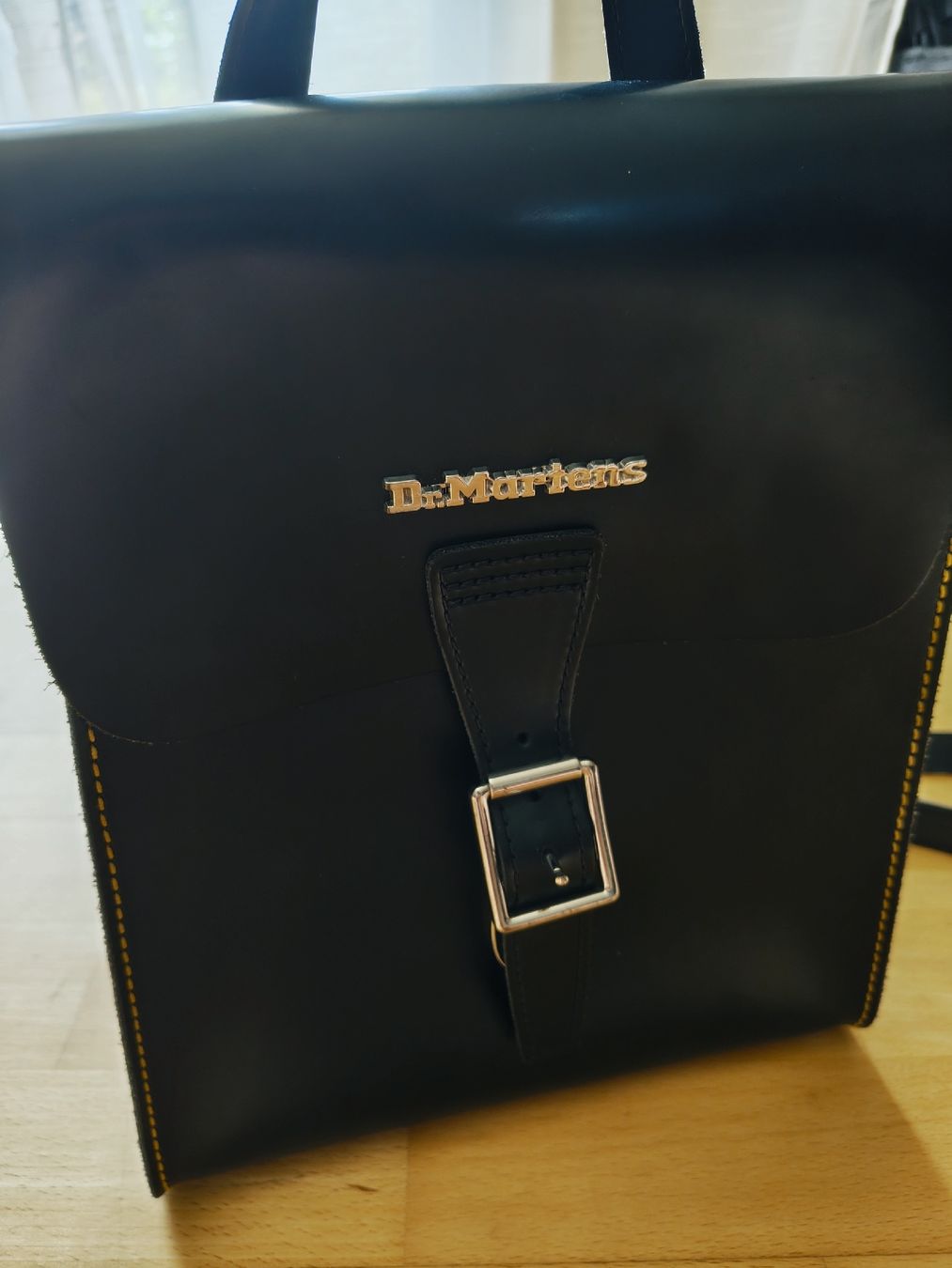 Dr. Martens Zaini: Dr. Martens Rucksack (klein) – Nuovo (secondo la descrizione) da Münchenstein venduto da Chy_Ona 2