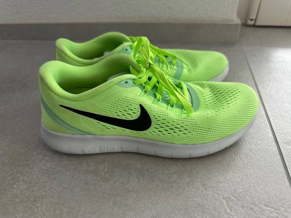 Chaussures femmes: Nike Free Gr.39 – D'occasion à Safnern par cel_56vx
