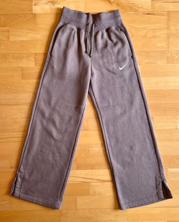 Nike Jogginghose XS greige Neuwertig