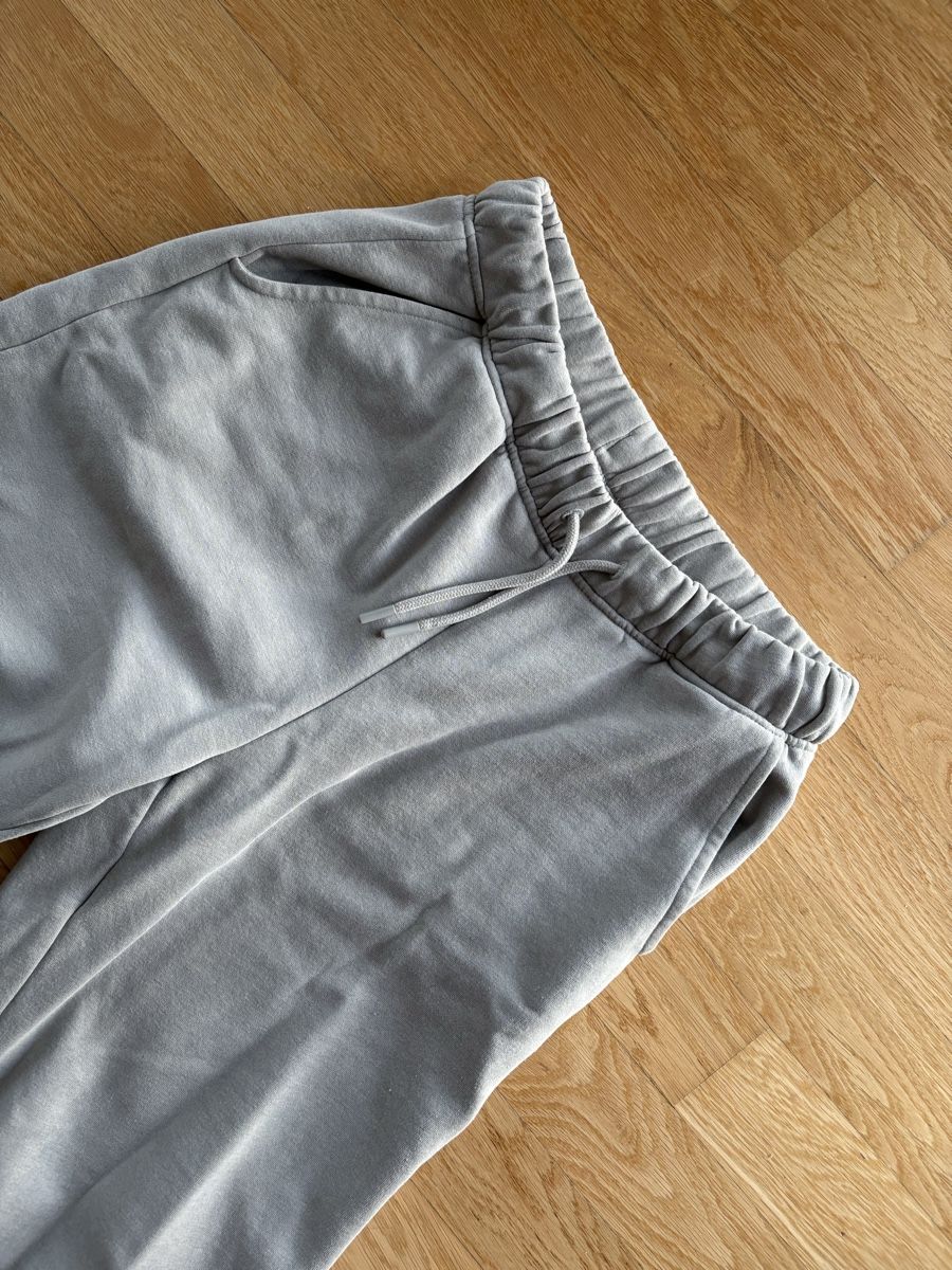 Only Pantaloni: ONLY Grey Lounge Pants, Sweatshose,Gr. M – Usato da Möhlin venduto da Halylea 1