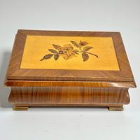 Ancienne boîte à bijoux en palissandre et marqueterie