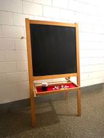 IKEA Kinder Wandtafel 2-Seitig (schwarz / weiss)