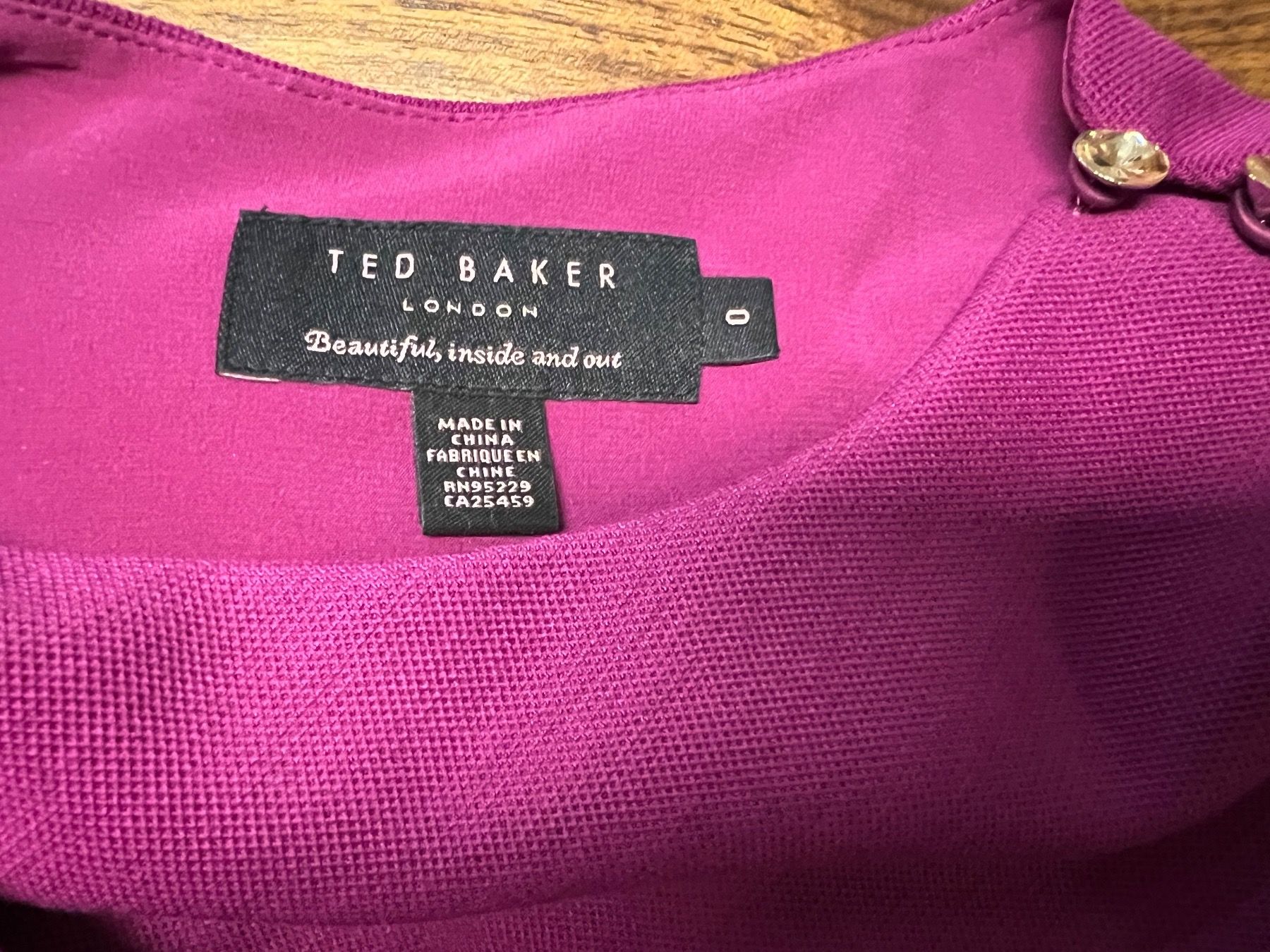 Vestiti: Ted Baker size 0 – Usato da Thalwil venduto da 0041angel 2