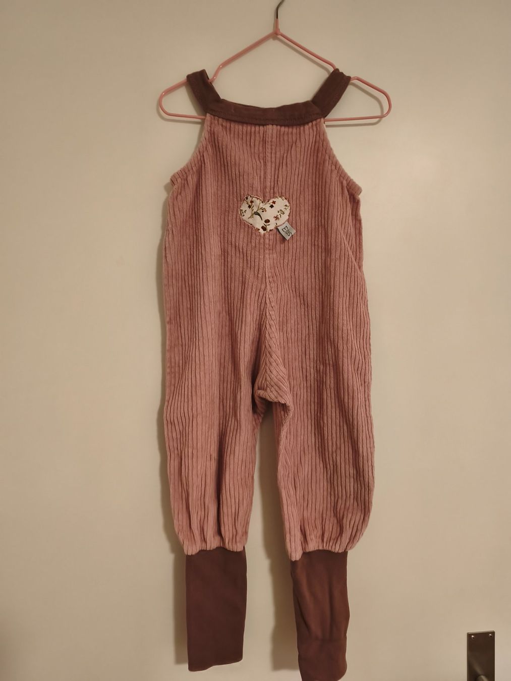 Strampler: Handmade Latzhose – Gebraucht aus Rheinfelden von and_29ws