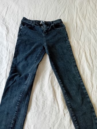 Schwarze Skinny-Jeans - Größe 164 cm -
