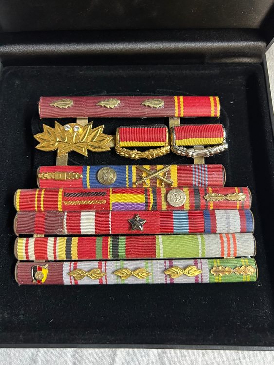 DDR Armeegeneral Friedrich Dickel, Ordensspange, 29 Ribbons (Gebraucht ...