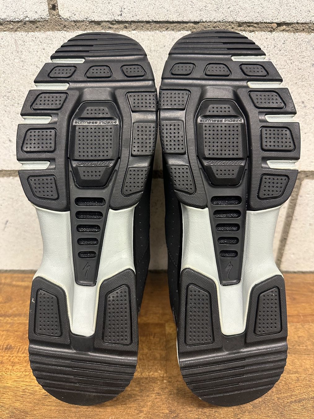 Specialized Herrenschuhe: Specialized Cadet Bike Schuh Gr. 45 – Neu und originalverpackt aus Wetzikon ZH von  3