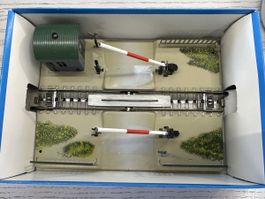 Märklin 7390 Mechanischer Bahnübergang