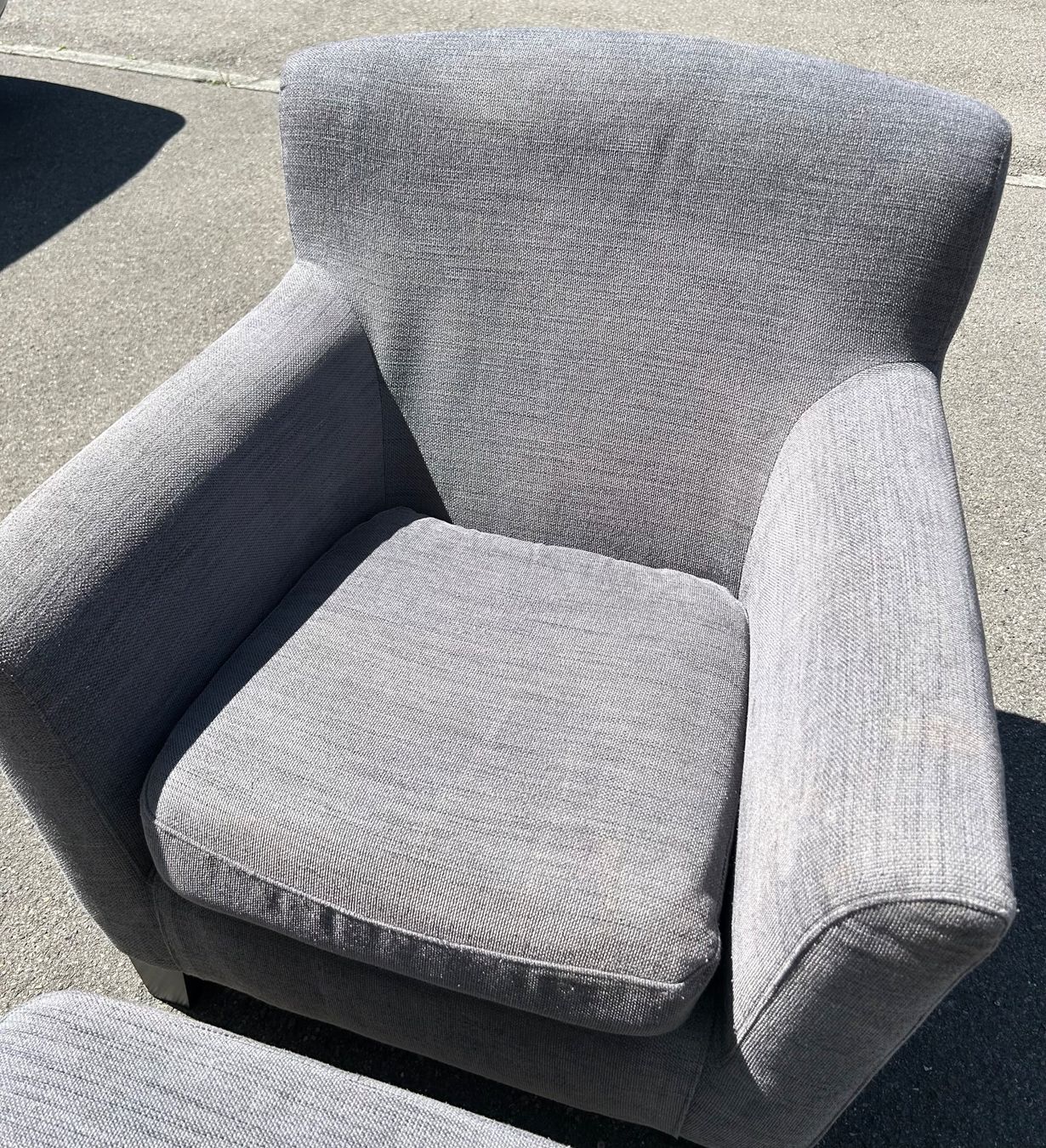 Poltrone: Sessel mit Hocker, grau, guter Zustand – Usato da Jona venduto da bas_qfm6 1