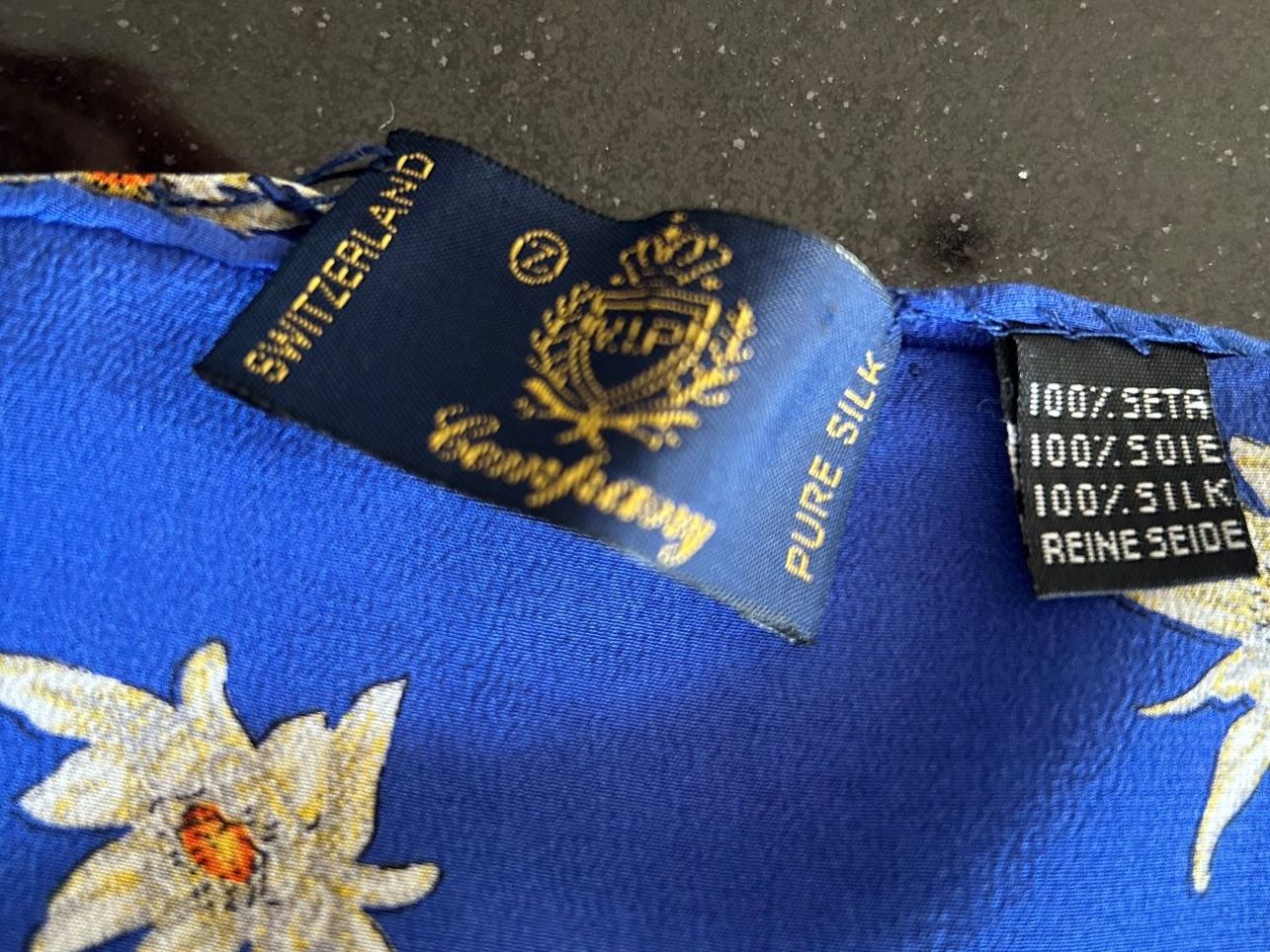 Foulard & Sciarpe: Seidenfoular – Usato da Zumikon venduto da Uranus88 4
