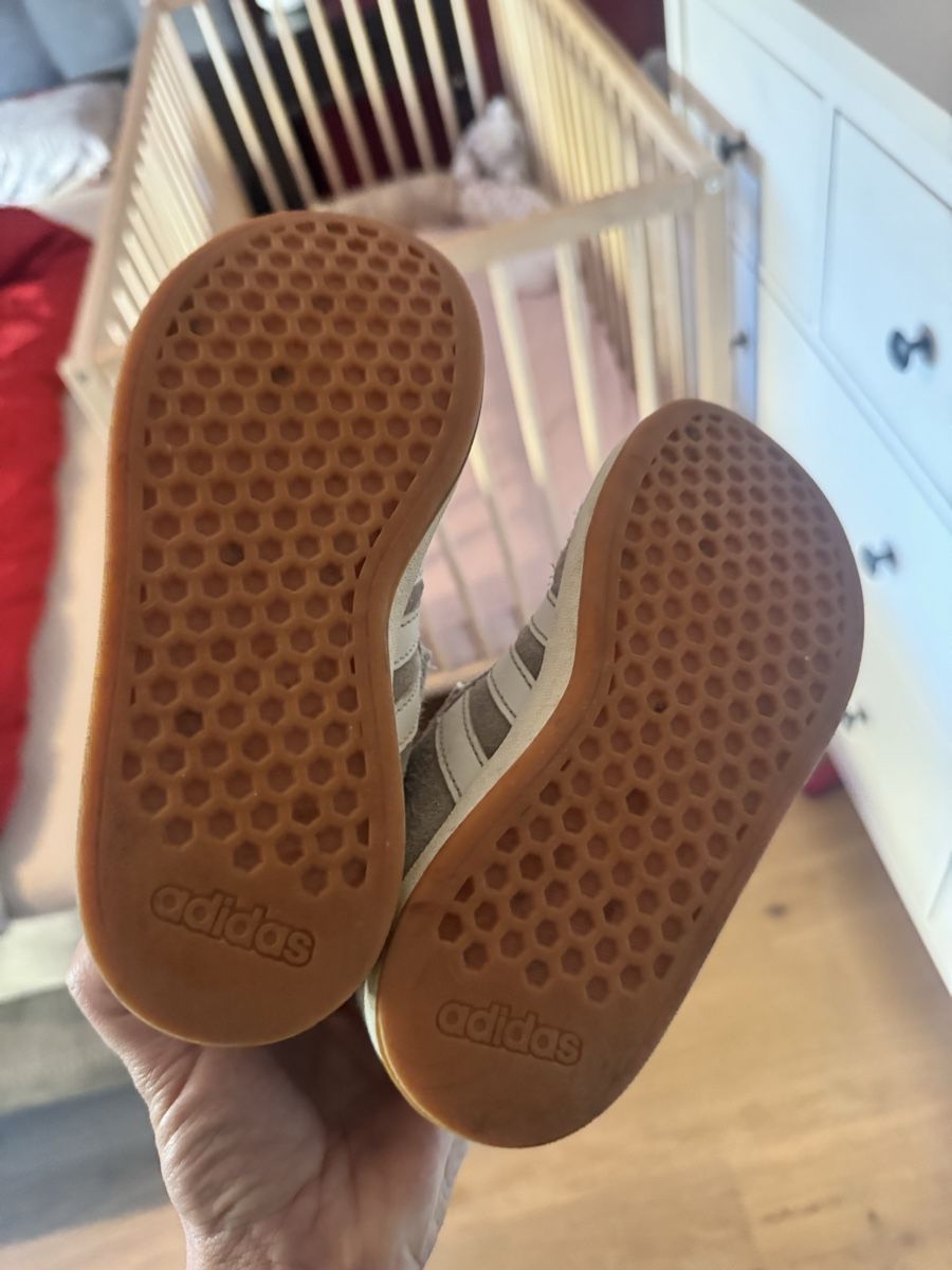 Adidas Scarpe per ragazzi: Adidas Schuhe 29  – Usato da Gossau SG venduto da rut_2dkt 2