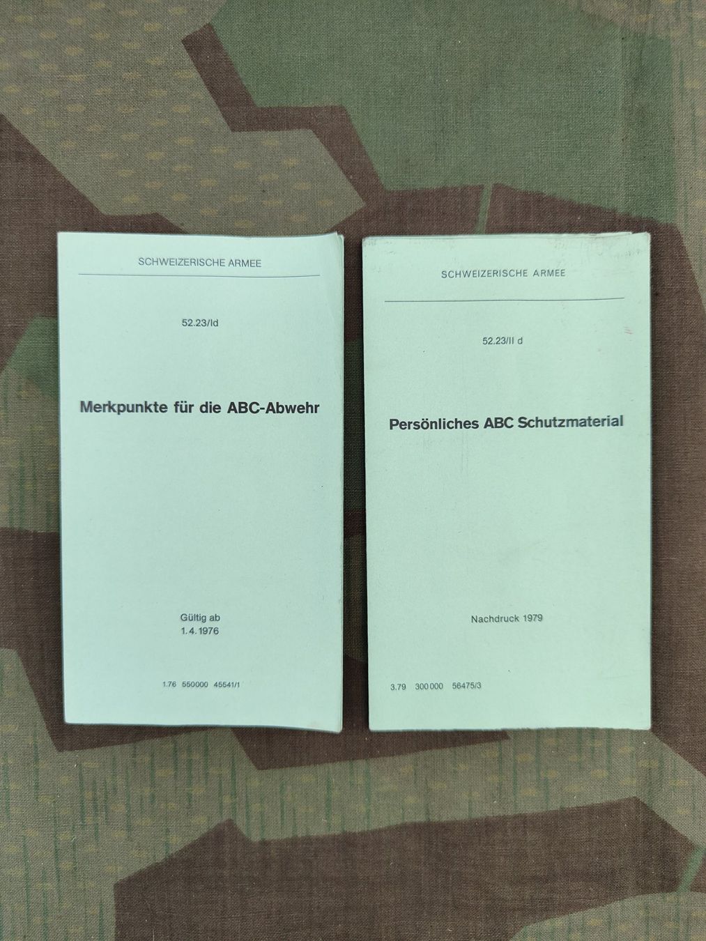 Schweizer Armee Uniformi: Merkblatt 52.23/I und /II d ABC – Usato da Bauma venduto da SwissMilitaria