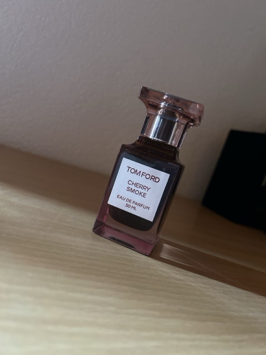Tom Ford Profumi & Eau de Toilette: Tom Ford Cherry smoke – Nuovo (secondo la descrizione) da Vétroz venduto da sam_hx5l