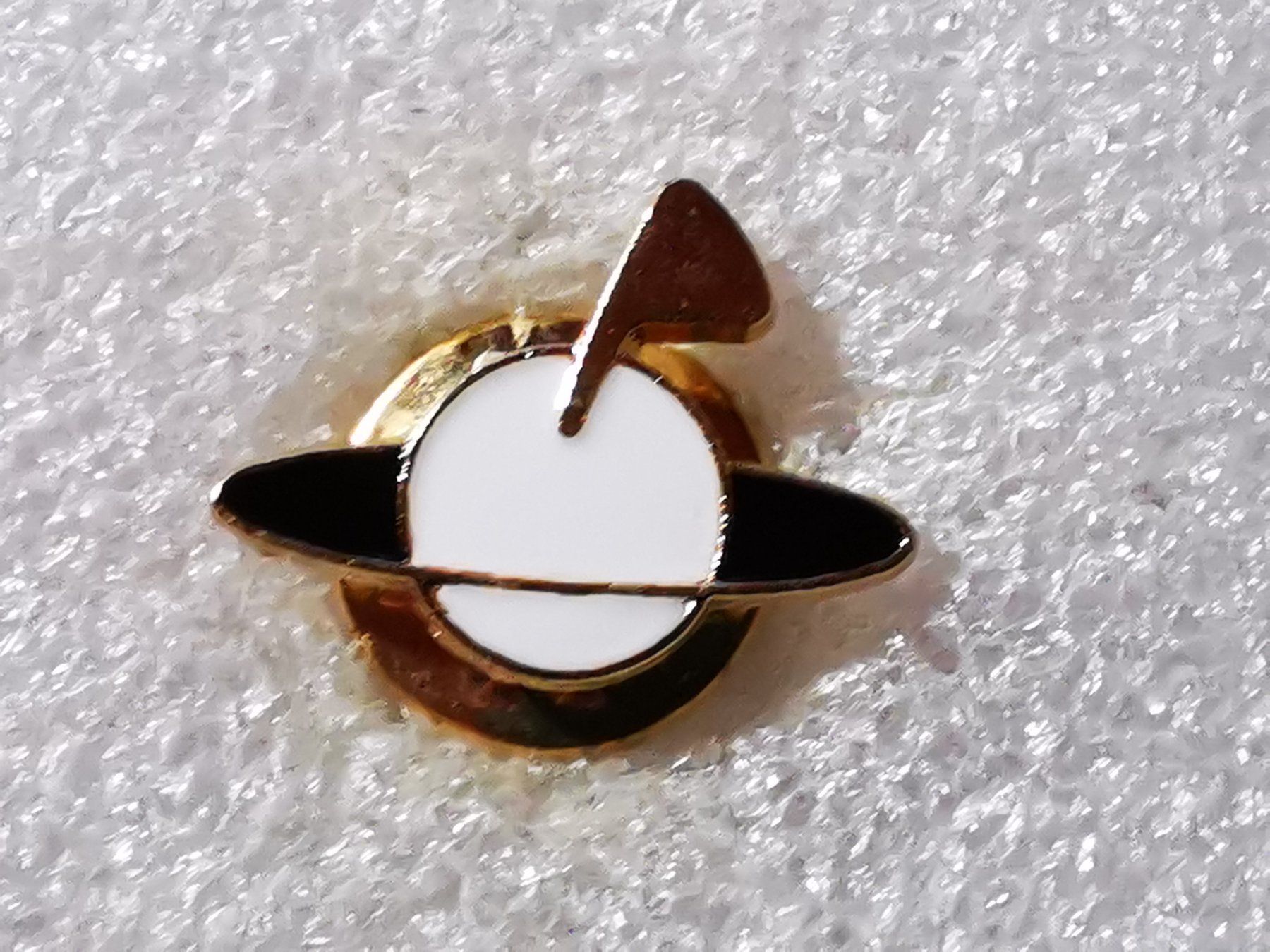 Placchette & Badge: Ansteckpin 43: Planet – Usato da Oppligen venduto da Pin-Fall-Shop
