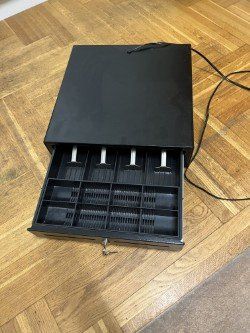 Registratore di cassa: Kassenschublade - 4POS PCK 41 – Usato da St.Gallen venduto da haro07