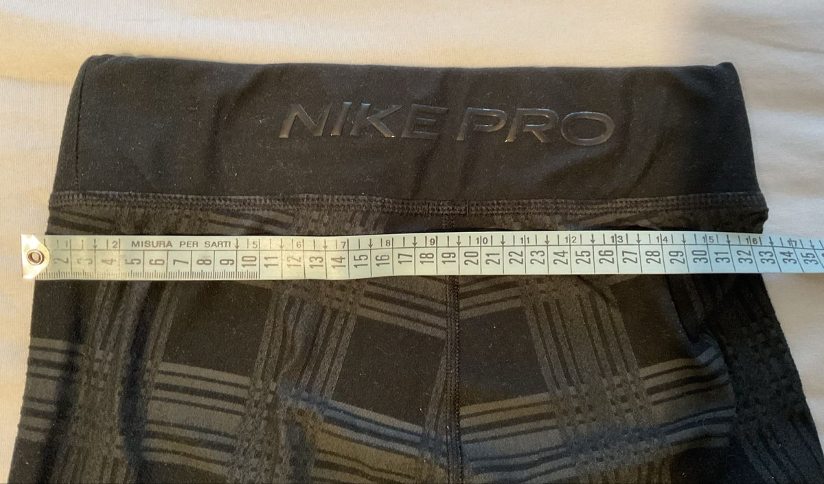 Nike Leggings: Schwarze Leggins von Nike – Usato da Horw venduto da Spi8992 2