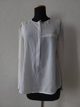 Bluse cremeweiss Grösse 34