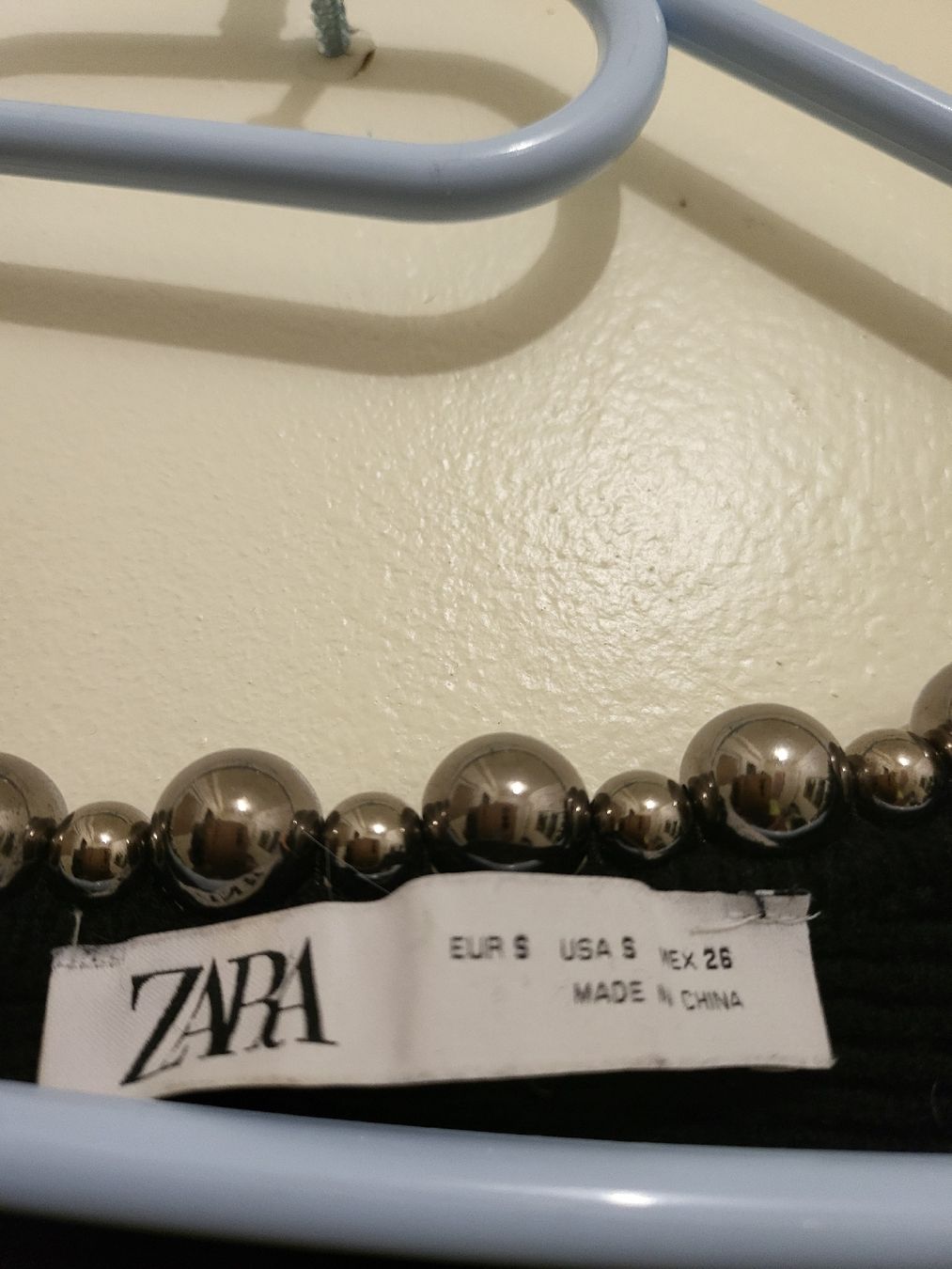 Zara Maglioni & Felpe: Pull Zara noir, taille S, avec des perles argentées ✨ – Usato da Niedergösgen venduto da Eva2410 3