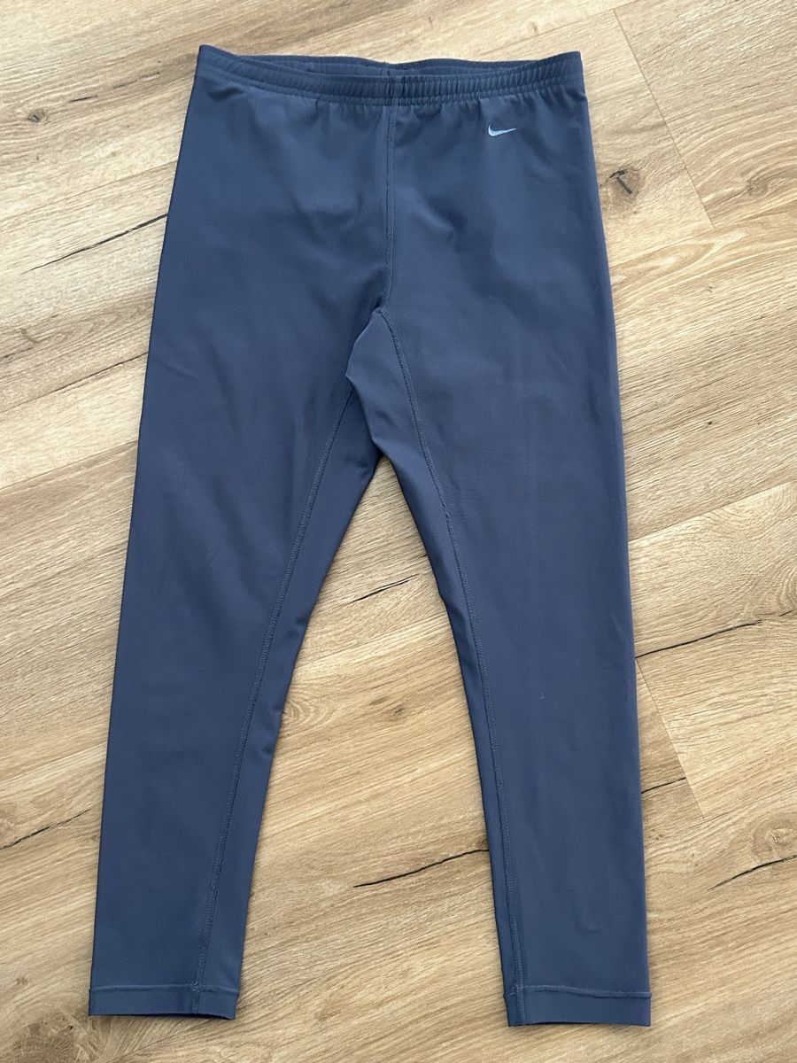 Nike Leggings: Nike Lauftights/Leggings Damen, Grösse  M, gepflegter Zustan – Gebraucht aus Wolhusen von eve_m6cg