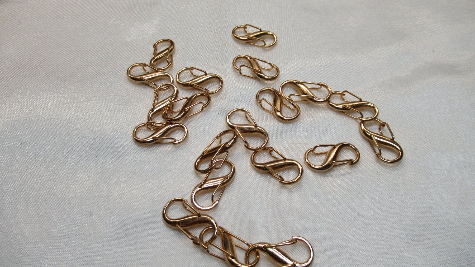 Kletterausrüstungen: Schlüsselanhänger basteln goldfarben – Neu und originalverpackt aus Meisterschwanden von TiSiBu59