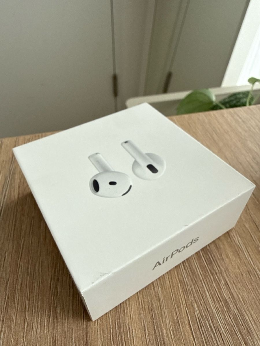 Apple Cuffie: AirPods 4 New from Apple – Nuovo e nell'imballaggio originale da Zürich venduto da pat_zbj7 2