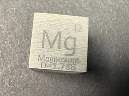 Magnesium, Elementwürfel, Dichtewürfel mit Gravur 1x1x1cm